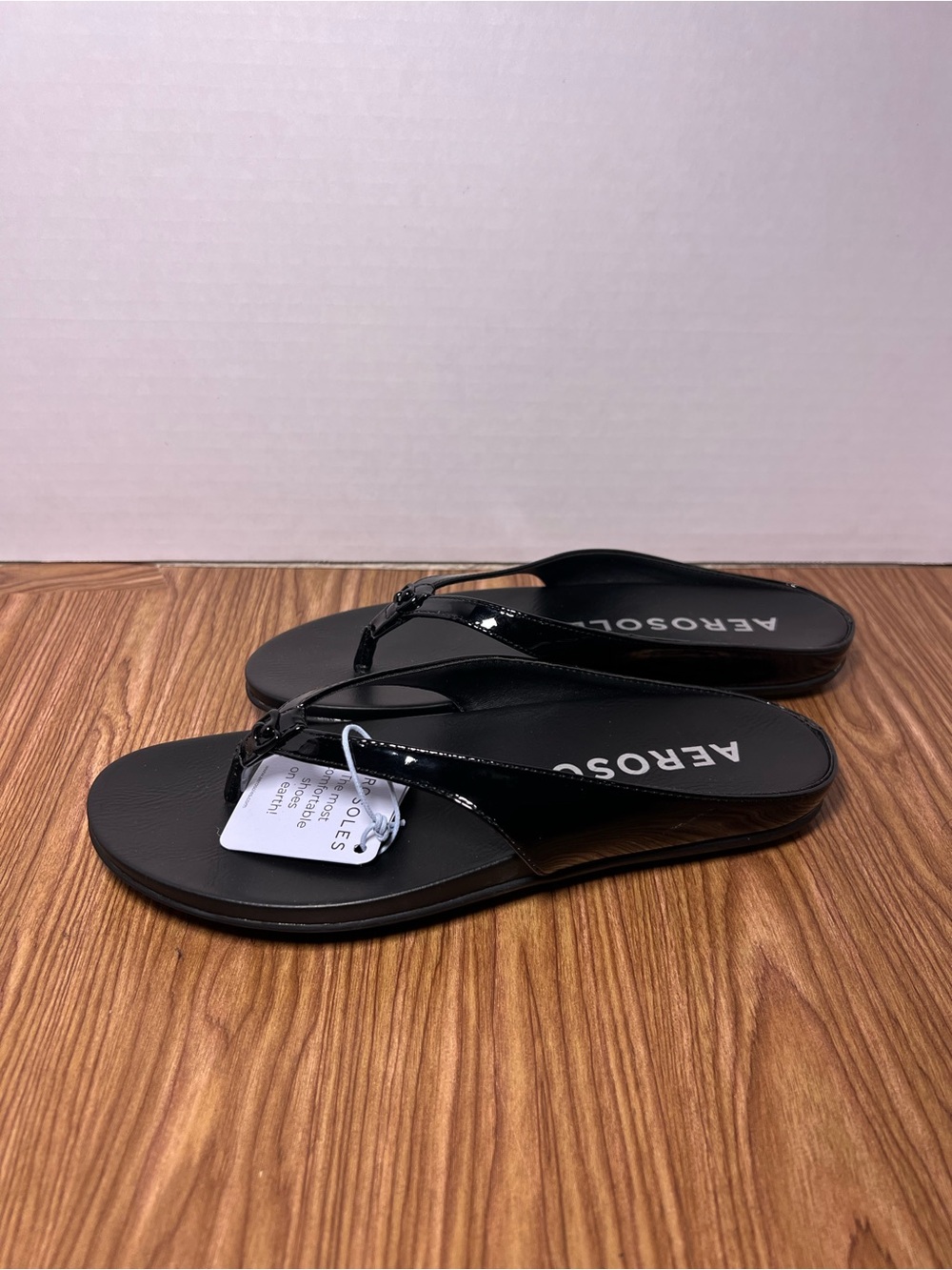 AEROSOLES Sleek Black Sandals women’s size 7